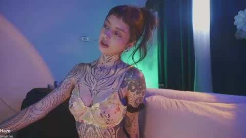 Snapshot of janne_maybe chatting on 17, 7, 2026 jmaybe e online show from 17, 7, 2026