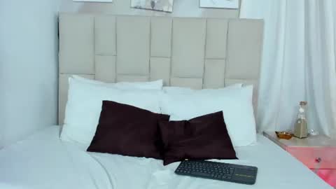 Jaslyn online show from 7, 3, 2025