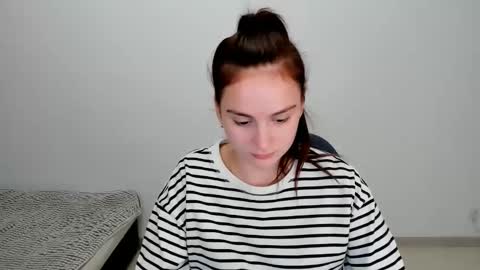 jasmi_girl online show from 10, 12, 2024