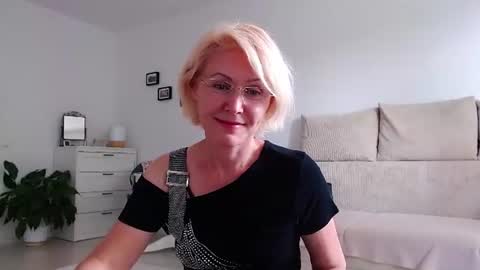 Jasmin room for people 40 online show from 14, 7, 2026