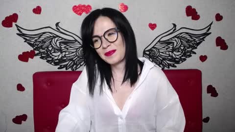 JasmineKouch online show from 15, 2, 2025