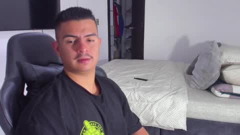 Snapshot of jasperbrooksx chatting on 20, 1, 2025 JBrooksXx online show from 20, 1, 2025