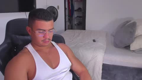 Snapshot of jasperbrooksx chatting on 22, 1, 2025 JBrooksXx online show from 22, 1, 2025
