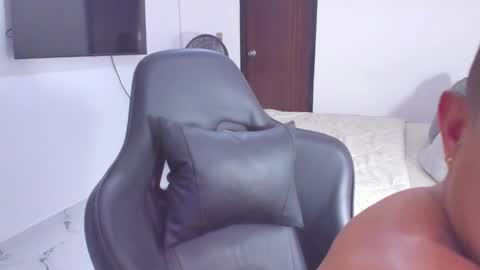Snapshot of jasperbrooksx chatting on 28, 1, 2025 JBrooksXx online show from 28, 1, 2025
