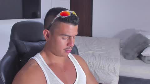 Snapshot of jasperbrooksx chatting on 29, 1, 2025 JBrooksXx online show from 29, 1, 2025