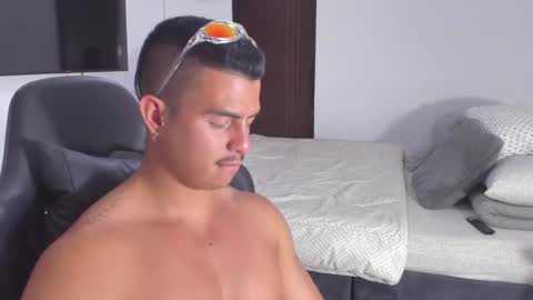 Snapshot of jasperbrooksx chatting on 1, 2, 2025 JBrooksXx online show from 1, 2, 2025