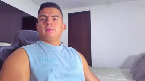 Snapshot of jasperbrooksx chatting on 14, 2, 2025 JBrooksXx online show from 14, 2, 2025