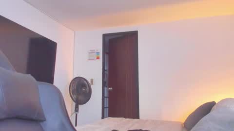 Snapshot of jasperbrooksx chatting on 1, 10, 2025 JBrooksXx online show from 1, 10, 2025