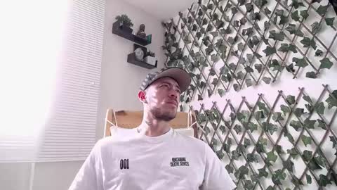 Snapshot of jasson_king01 chatting on 8, 3, 2025 JKing online show from 8, 3, 2025