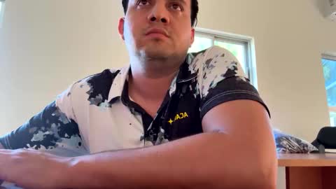 javier online show from 17, 11, 2025