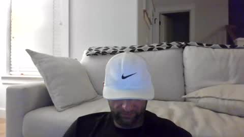 jaybee8112 online show from 22, 7, 2026