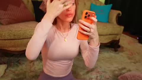 Snapshot of jaybeitsme chatting on 21, 7, 2026 JennyBlighe online show from 21, 7, 2026