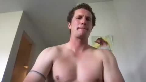 Snapshot of jaycup1989 chatting on 11, 10, 2025 jaycup1989 online show from 11, 10, 2025