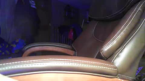 jayholew online show from 13, 4, 2026