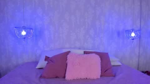 JAZLIN ANGELS online show from 3, 3, 2026