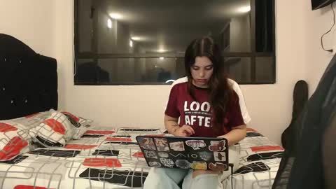 Snapshot of jazmin_dharius chatting on 12, 2, 2025 Jazmin and Scarlett online show from 12, 2, 2025