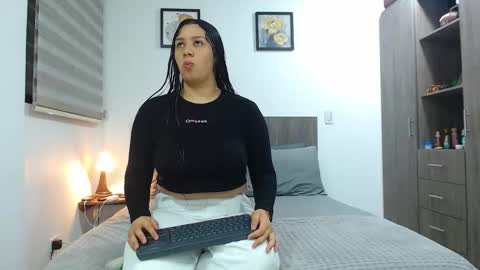 Snapshot of jazmin_dharius chatting on 10, 2, 2026 Jazmin and Scarlett online show from 10, 2, 2026