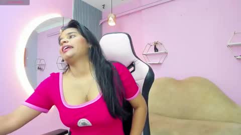jazmin  online show from 13, 10, 2025