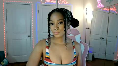 Jazmine Fox online show from 18, 5, 2026