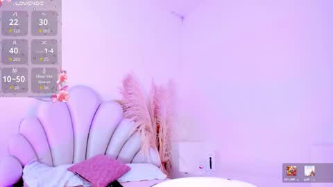 Snapshot of jazminn_01 chatting on 7, 7, 2026 Jazmin online show from 7, 7, 2026