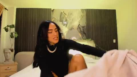 Snapshot of jazminrusso_ chatting on 1, 7, 2026 Jazminrusso online show from 1, 7, 2026