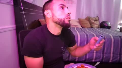 JcMax305 online show from 8, 3, 2025