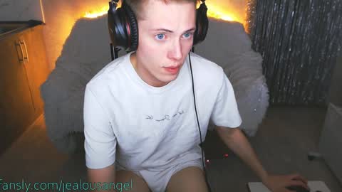 Snapshot of jealousangel chatting on 7, 2, 2025 Angel online show from 7, 2, 2025