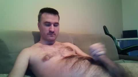 Snapshot of jebeni18 chatting on 5, 3, 2025 somefucker6666 online show from 5, 3, 2025