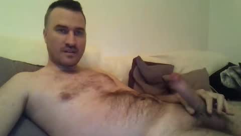 Snapshot of jebeni18 chatting on 18, 10, 2025 somefucker6666 online show from 18, 10, 2025