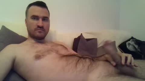 Snapshot of jebeni18 chatting on 21, 10, 2025 somefucker6666 online show from 21, 10, 2025