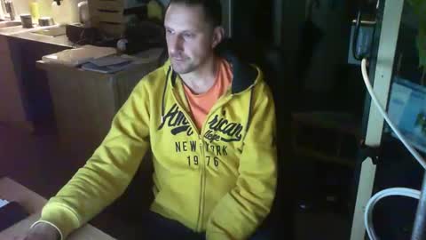 Snapshot of jef74700 chatting on 2, 2, 2025 Jrme online show from 2, 2, 2025