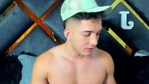 Snapshot of jeicob_stone1 chatting on 15, 12, 2024 JEICOB STONE online show from 15, 12, 2024