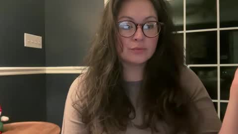 Snapshot of jellybeanin chatting on 25, 12, 2024 Jelli online show from 25, 12, 2024