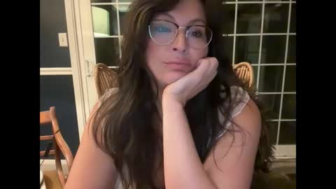 Snapshot of jellybeanin chatting on 10, 9, 2025 Jelli online show from 10, 9, 2025