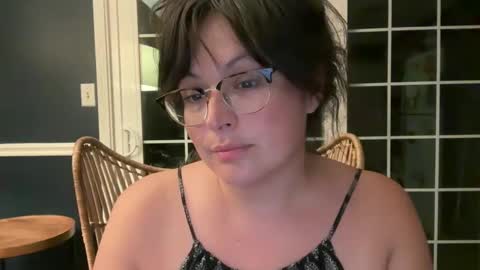 Snapshot of jellybeanin chatting on 23, 9, 2025 Jelli online show from 23, 9, 2025