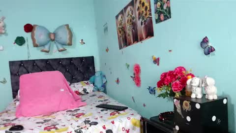 jenifer bigboobs online show from 2, 2, 2026