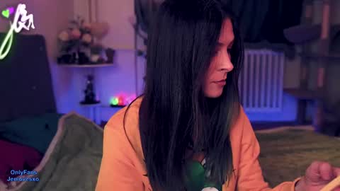 Snapshot of jeniferlovex chatting on 9, 2, 2025 jeniferlovex online show from 9, 2, 2025