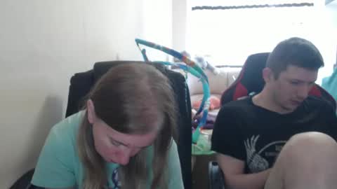 JenisAndPeter online show from 17, 9, 2025