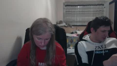 JenisAndPeter online show from 11, 4, 2026