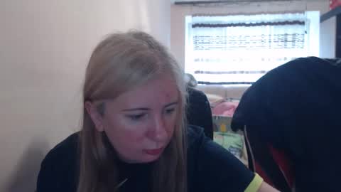 JenisAndPeter online show from 3, 6, 2026