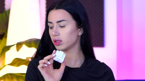 jenna_day online show from 10, 11, 2025