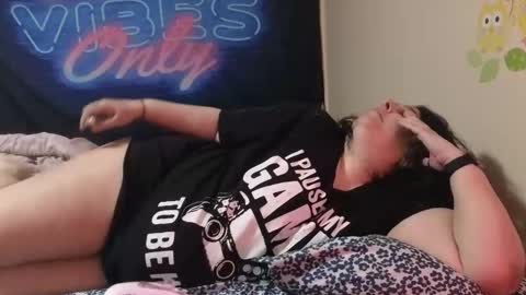  Dragon Queen. Be my Dragon --  and  online show from 17, 4, 2026