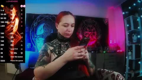 Snapshot of jennalovvee chatting on 22, 4, 2026 Mrs. Jenna online show from 22, 4, 2026