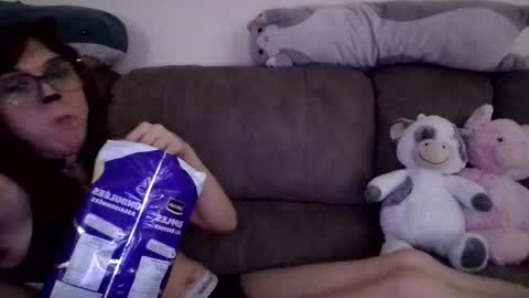 Snapshot of jennalunacat chatting on 7, 3, 2026 Jenna Luna online show from 7, 3, 2026