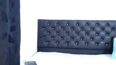 Sara  online show from 6, 4, 2026