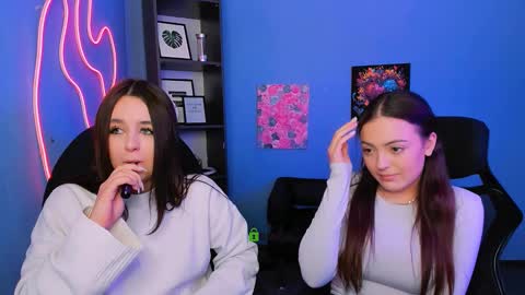 jennifer_sheil online show from 3, 2, 2026