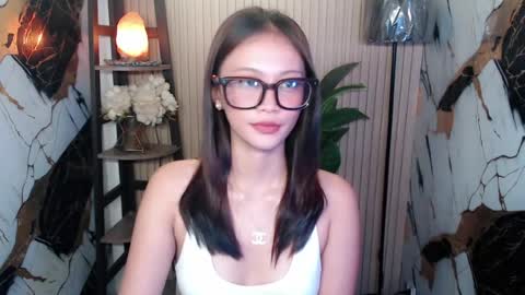jenny_sweetgirlx online show from 13, 7, 2026
