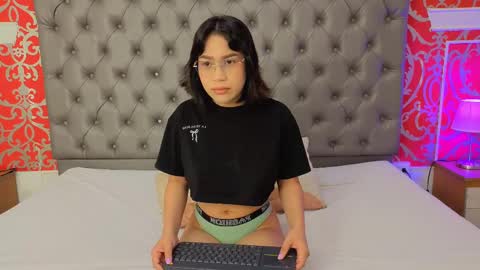 jenny_towers online show from 11, 9, 2025