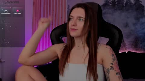 Snapshot of jennydens chatting on 4, 12, 2024 Jenny NO Nude online show from 4, 12, 2024