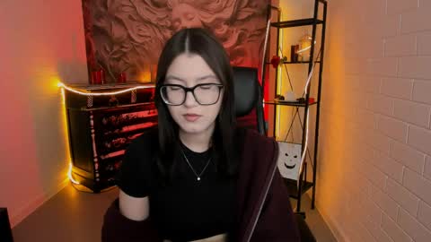 Snapshot of jennygibson chatting on 22, 4, 2026 JENNY online show from 22, 4, 2026